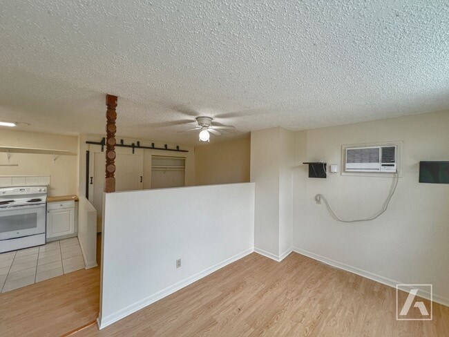 Foto del edificio - 317 Harwood St