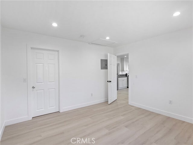 Foto del edificio - 8828 Chimineas Ave