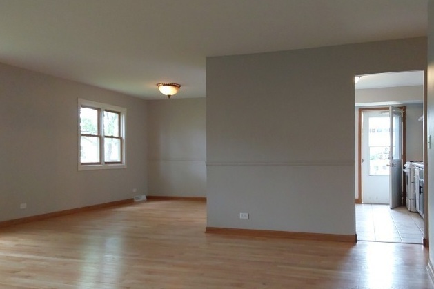 Foto del edificio - 553 N Ashbury Ave