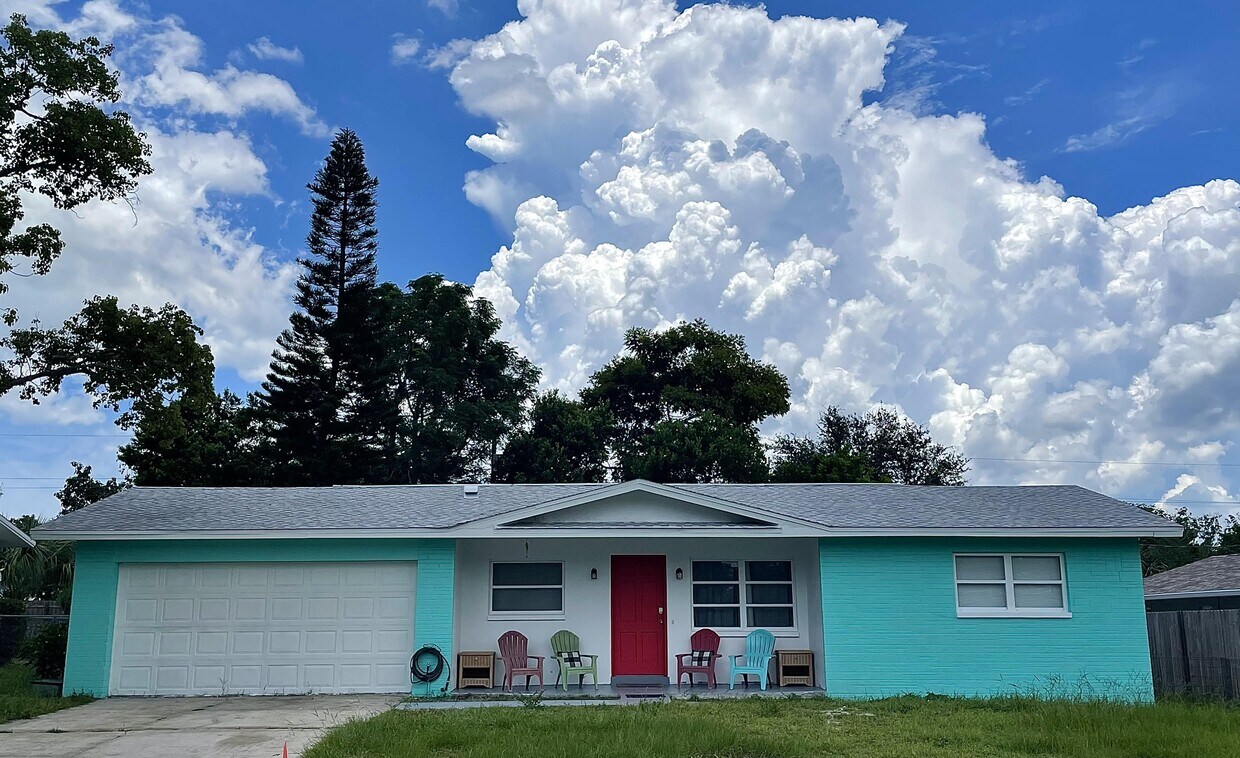Foto principal - 1360 Edmonton Dr