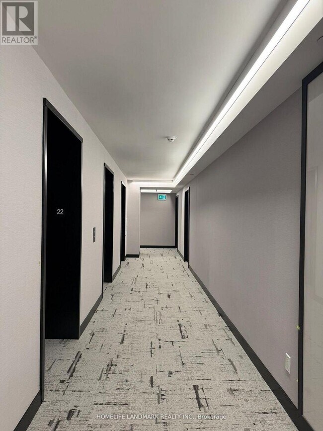 Building Photo - 609 Sherbourne St