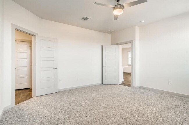 Foto del edificio - 13820 Clerk St