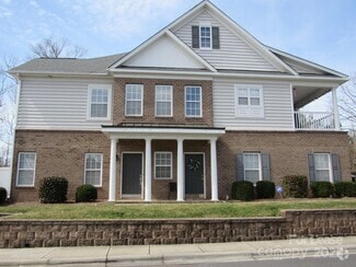 Building Photo - 15418 Jade St