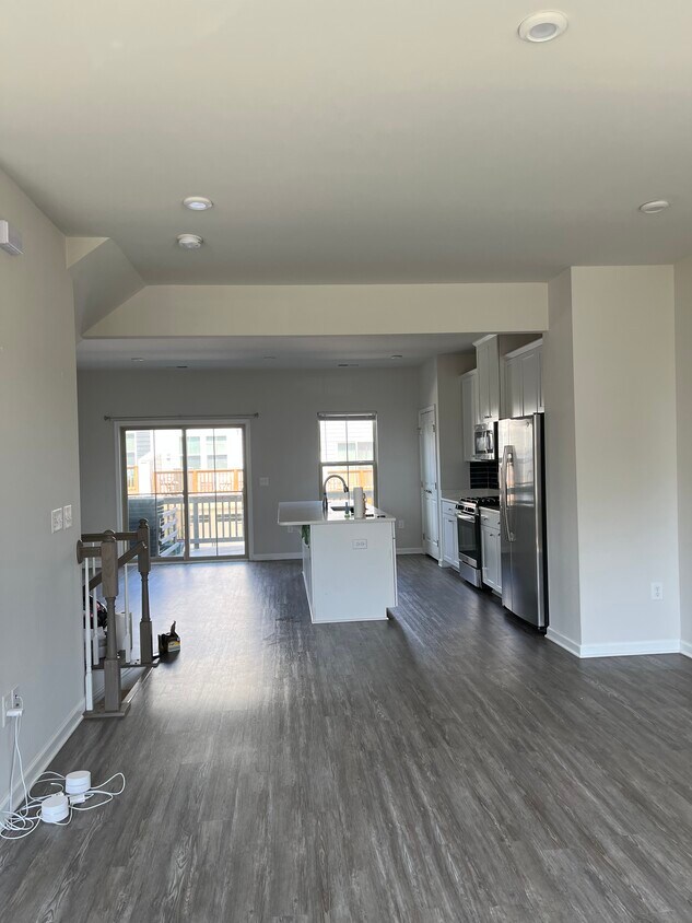 Building Photo - 705 Channing Park Cir