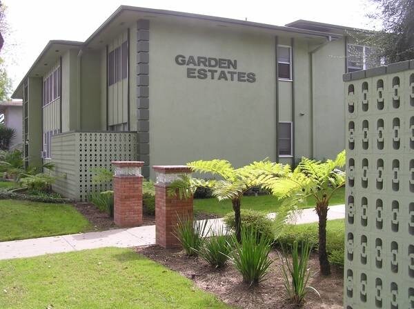 Foto del edificio - 5282 E Las Lomas St