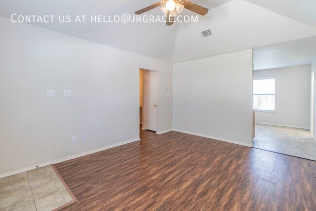 Foto del edificio - 140A Stewart Bend Ct