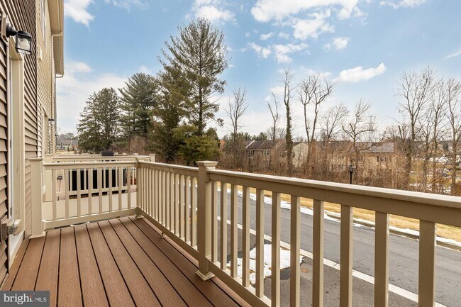 Foto del edificio - 9639 Tall Oaks Rd