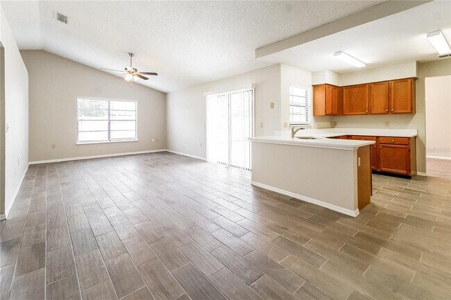 Building Photo - 257 Churchill Ct