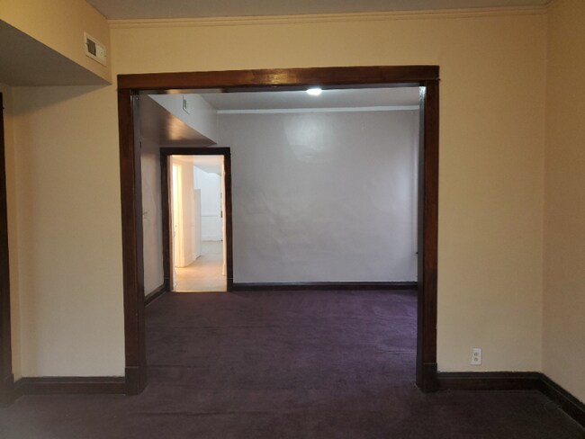 Foto del edificio - 11921 S Lowe Ave