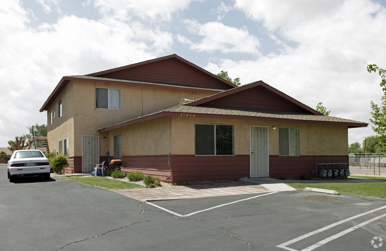Primary Photo - 13584 Rancherias Rd