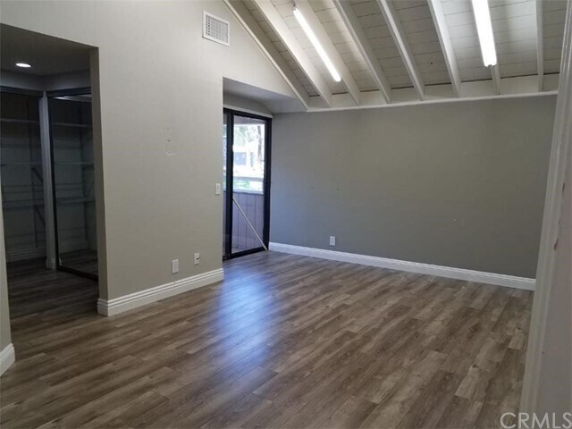 Building Photo - 23541 Ave La Caza