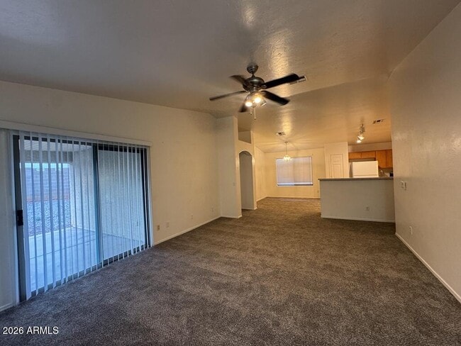 Building Photo - 3188 Copper Pointe Dr
