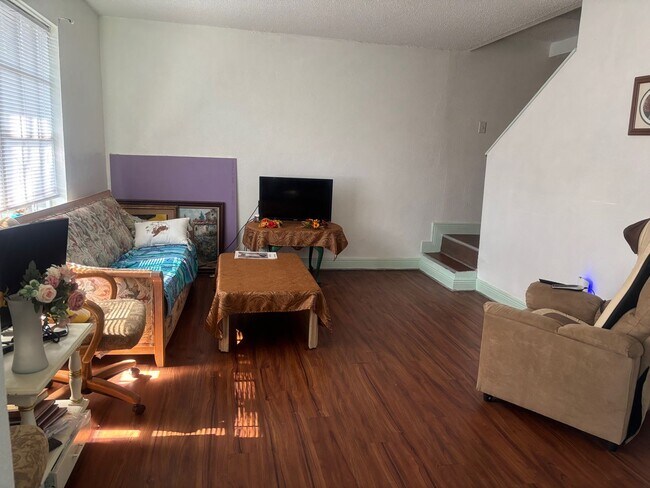 Foto del edificio - 2721 N M St
