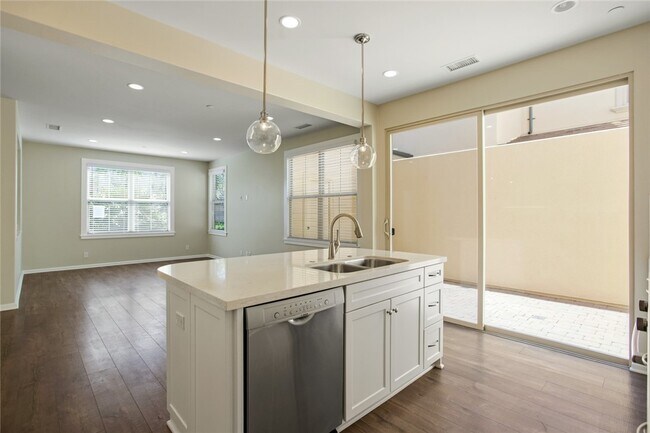 Foto del edificio - 55 Jade Flower