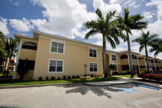 Foto del edificio - 12515 McGregor Blvd