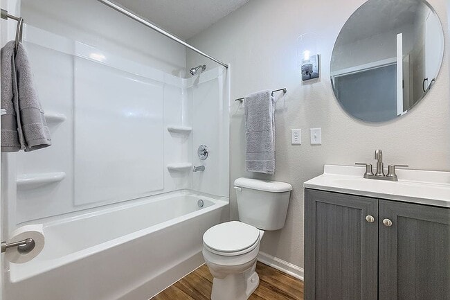 Building Photo - 1851 Pleasant View Cir