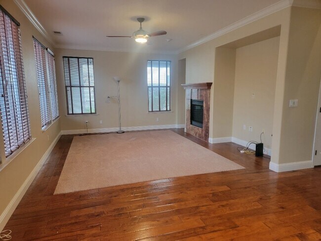 Foto del edificio - Beautiful 3 bd 2 bath house for rent in Fo...