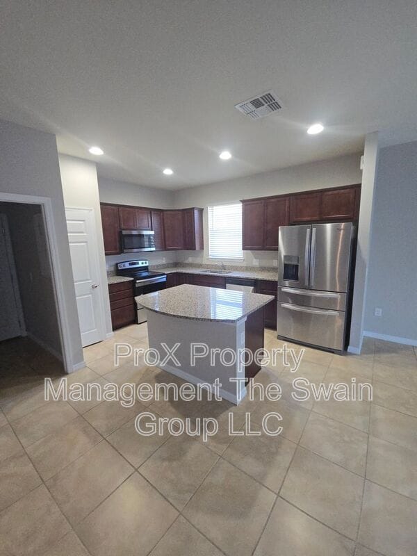 Building Photo - 8739 Micmac Ct
