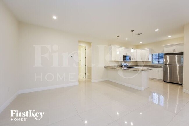 Foto del edificio - 4202 23rd St SW