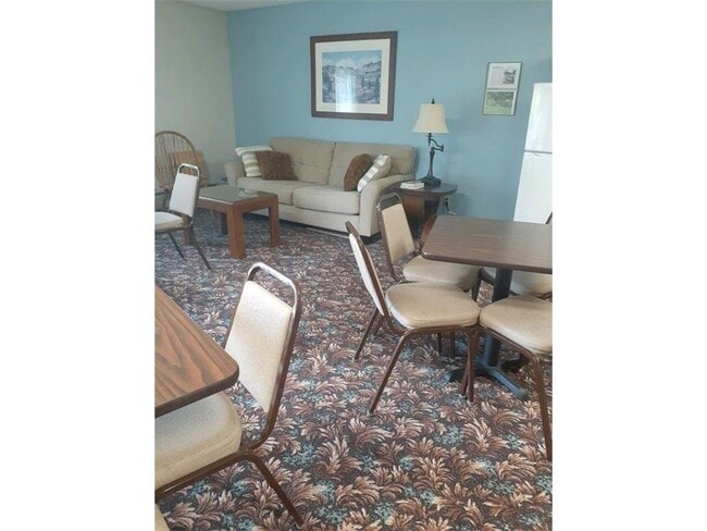 Building Photo - 1007 1st St