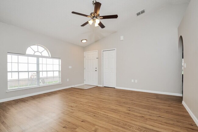 Foto del edificio - 30250 Rattana Ct