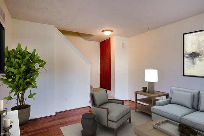 Building Photo - 2842 Roundtree Blvd
