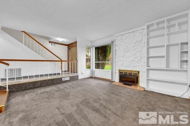 Building Photo - 1407 Foster Dr