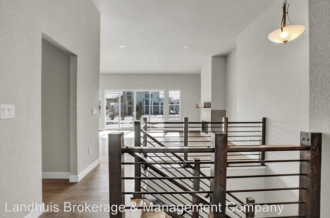 Building Photo - 5 br, 3 bath House - 4782 Desert Candle Dr