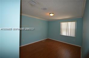 Foto del edificio - 15590 NW 12th Ct