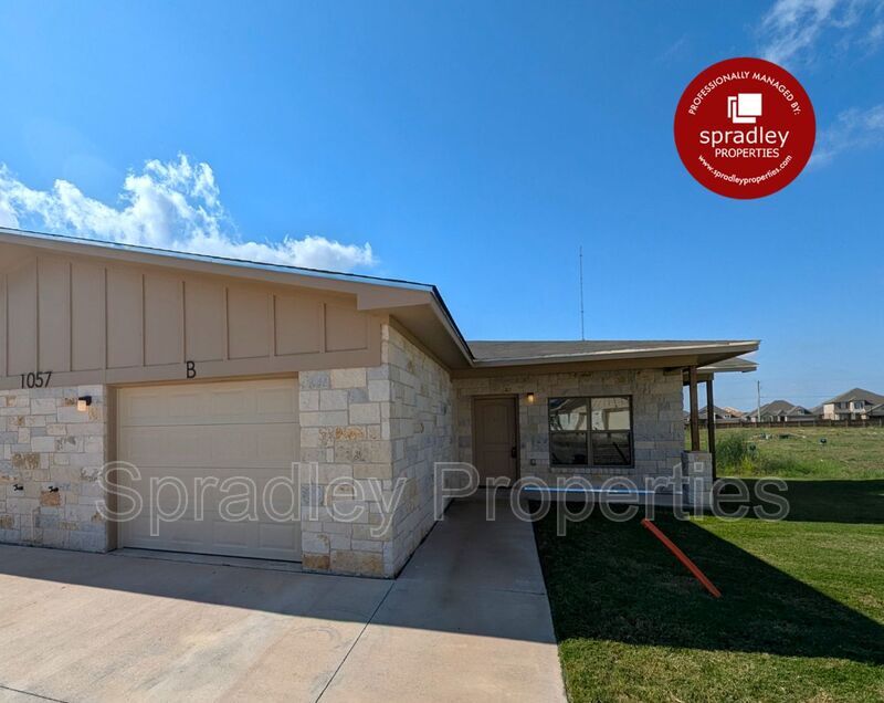 Primary Photo - 1241 Jasmine Dr