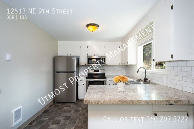 Foto del edificio - 12513 NE 9th St