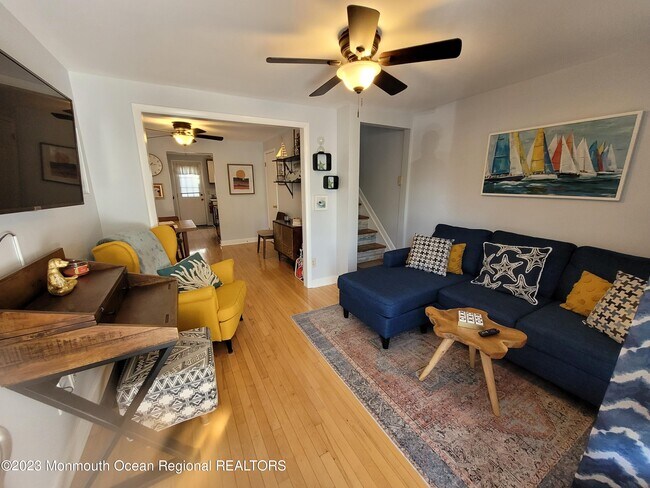 Foto del edificio - 1003 Hammond Ave
