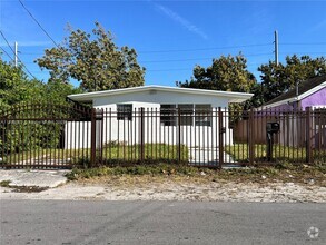 Building Photo - 1557 NW 66th St