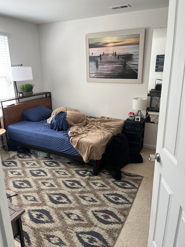Segunda foto del dormitorio - 4243 Spring Oak Dr