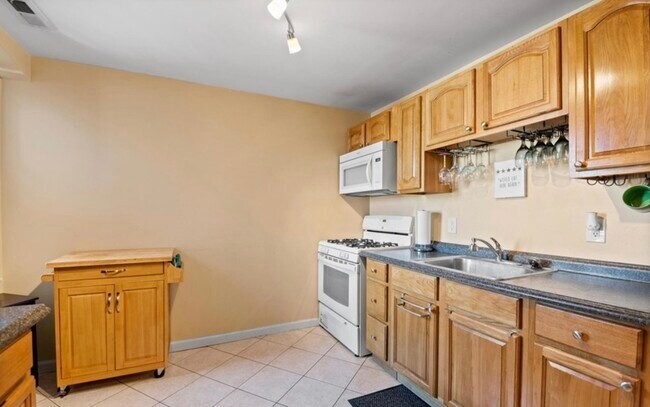 Foto del edificio - 1911 72nd Ave