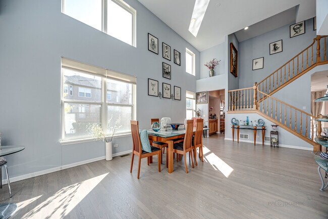 Building Photo - 4225 Henry Way