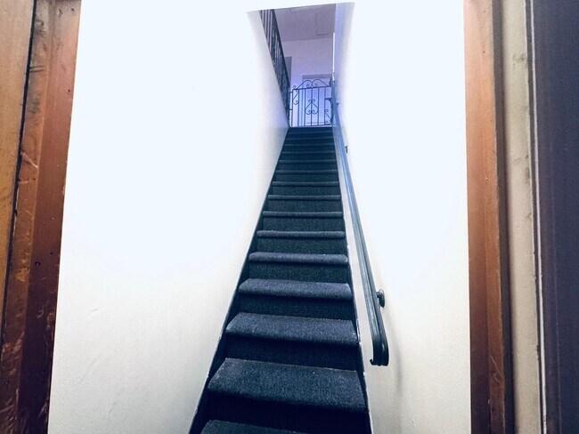 Foto del edificio - 549 61ST St