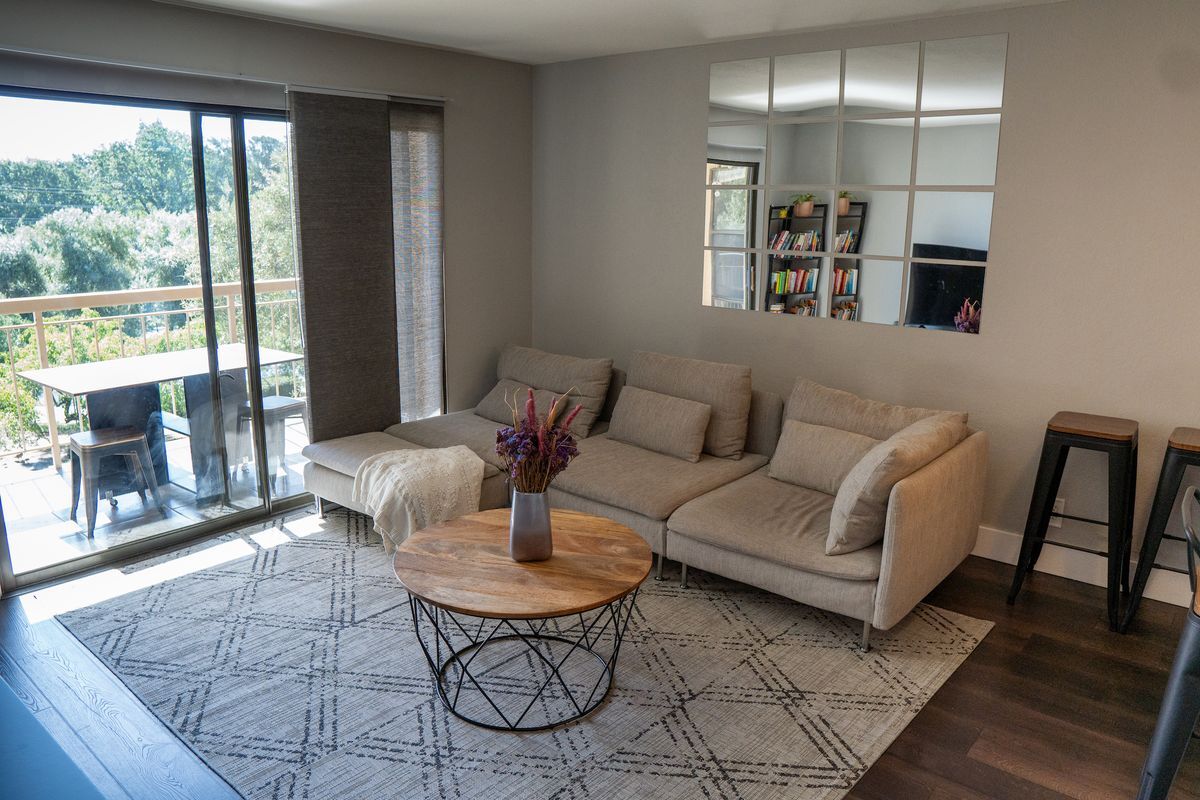 Foto principal - 430 N Civic Dr