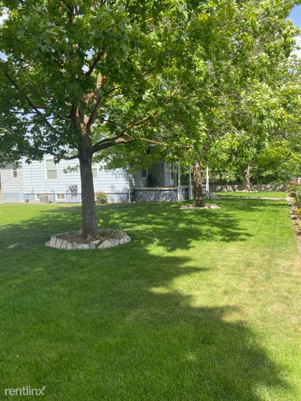 Building Photo - 4 br, 2 bath House - 1527 E Queen Ave