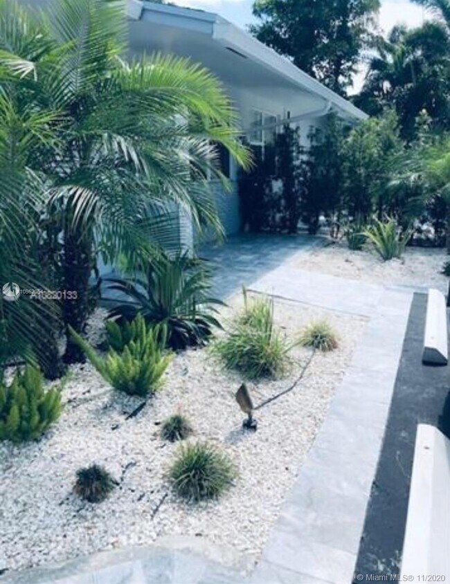 Foto del edificio - 2618 NE 10th Terrace