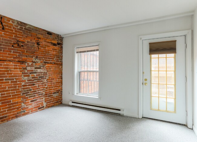 Foto del edificio - 1742 Washington St