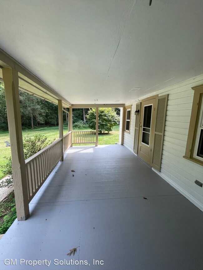 Building Photo - 2 br, 1.5 bath House - 380 Shelly Lane
