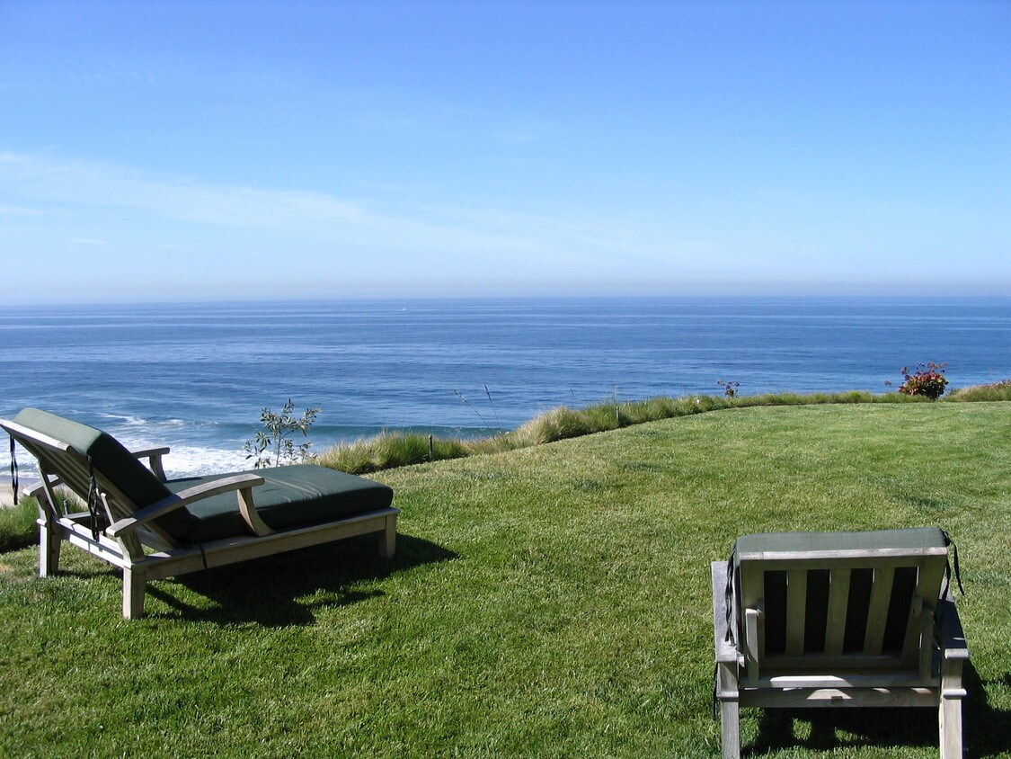 Primary Photo - 26000 Pacific Coast Hwy
