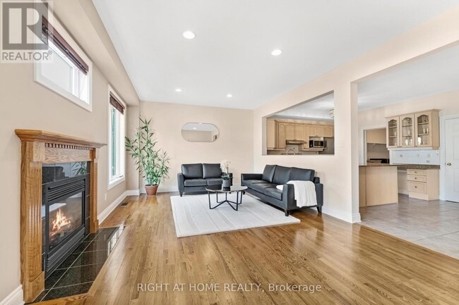 Building Photo - 409 Beatrice Dr