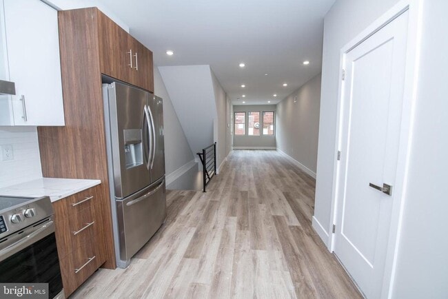 Building Photo - 2213 Emerald St