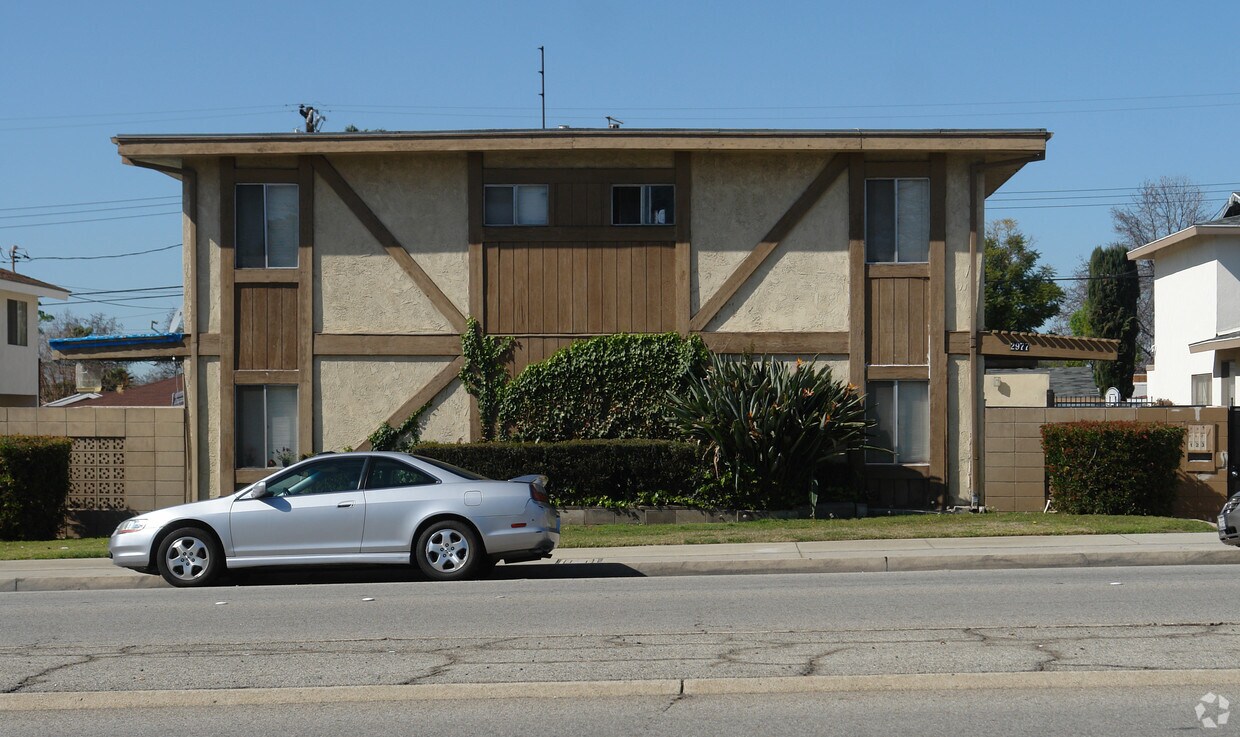 Building Photo - 2977 N Garey Ave