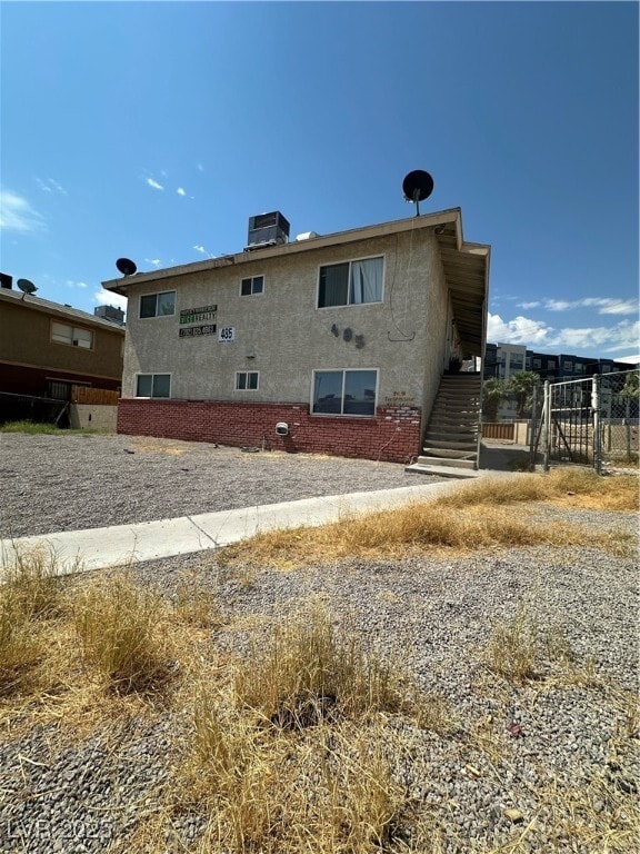 Building Photo - 485 North Cir