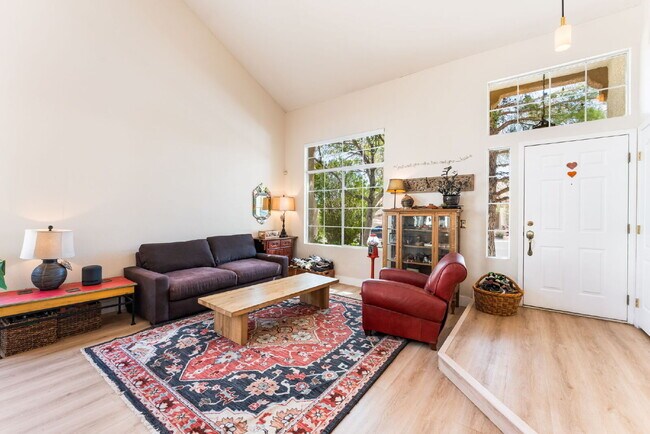 Building Photo - Summerlin 3 Bed / 2.5 Bath Home — Palo Verde Schools — Available October 5, 2026