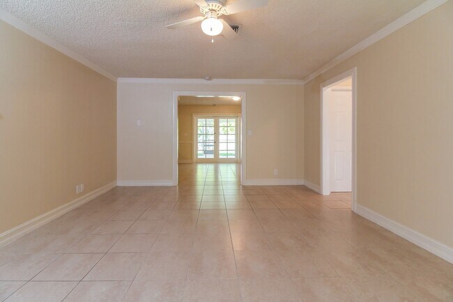 Building Photo - 22816 SW 65th Way