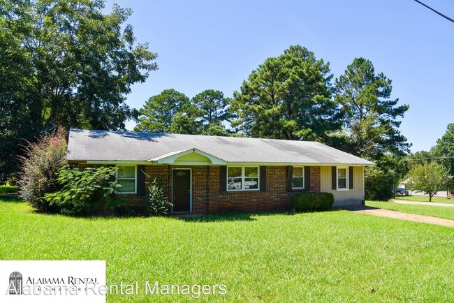 Building Photo - 3 br, 1 bath House - 12094 Hemlock Avenue